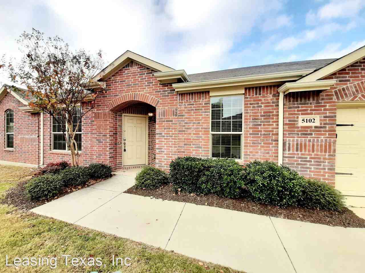 5102 Braddock Ct - Photo 2 of 25