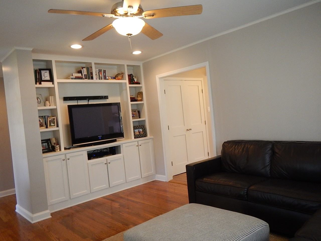 1125 Cordova St - Photo 3 of 16