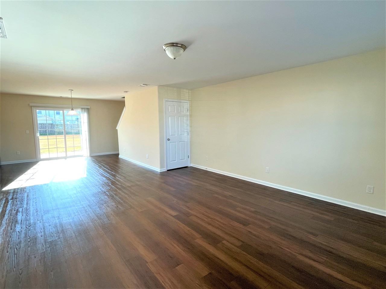 37 Miller Park Cir - Photo 2 of 10