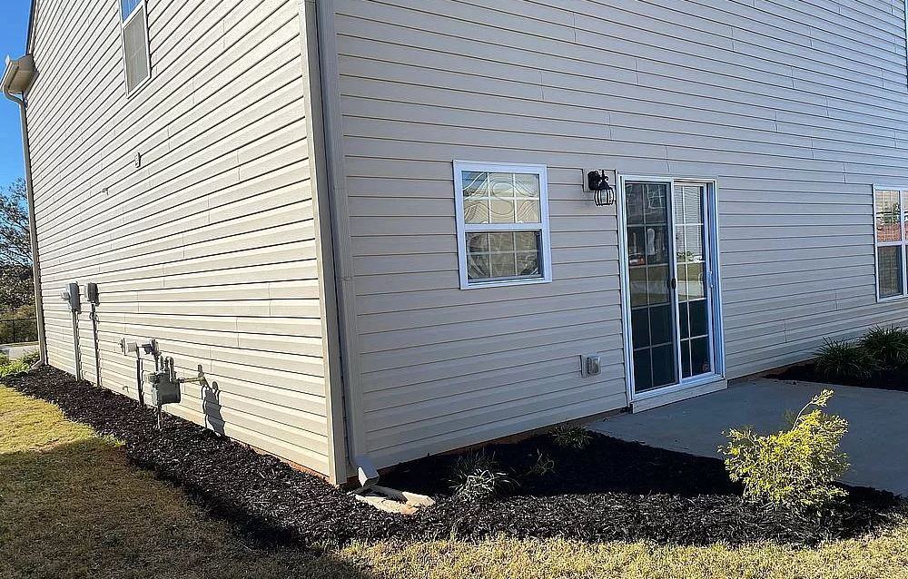 521 Lone Rider Path - Photo 3 of 21