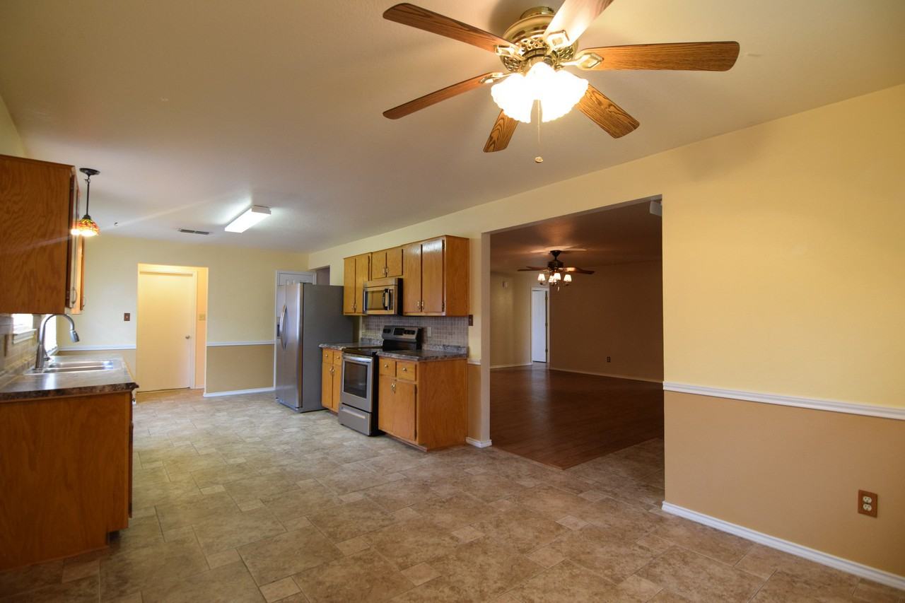 4304 Lonesome Dove Dr - Photo 7 of 20