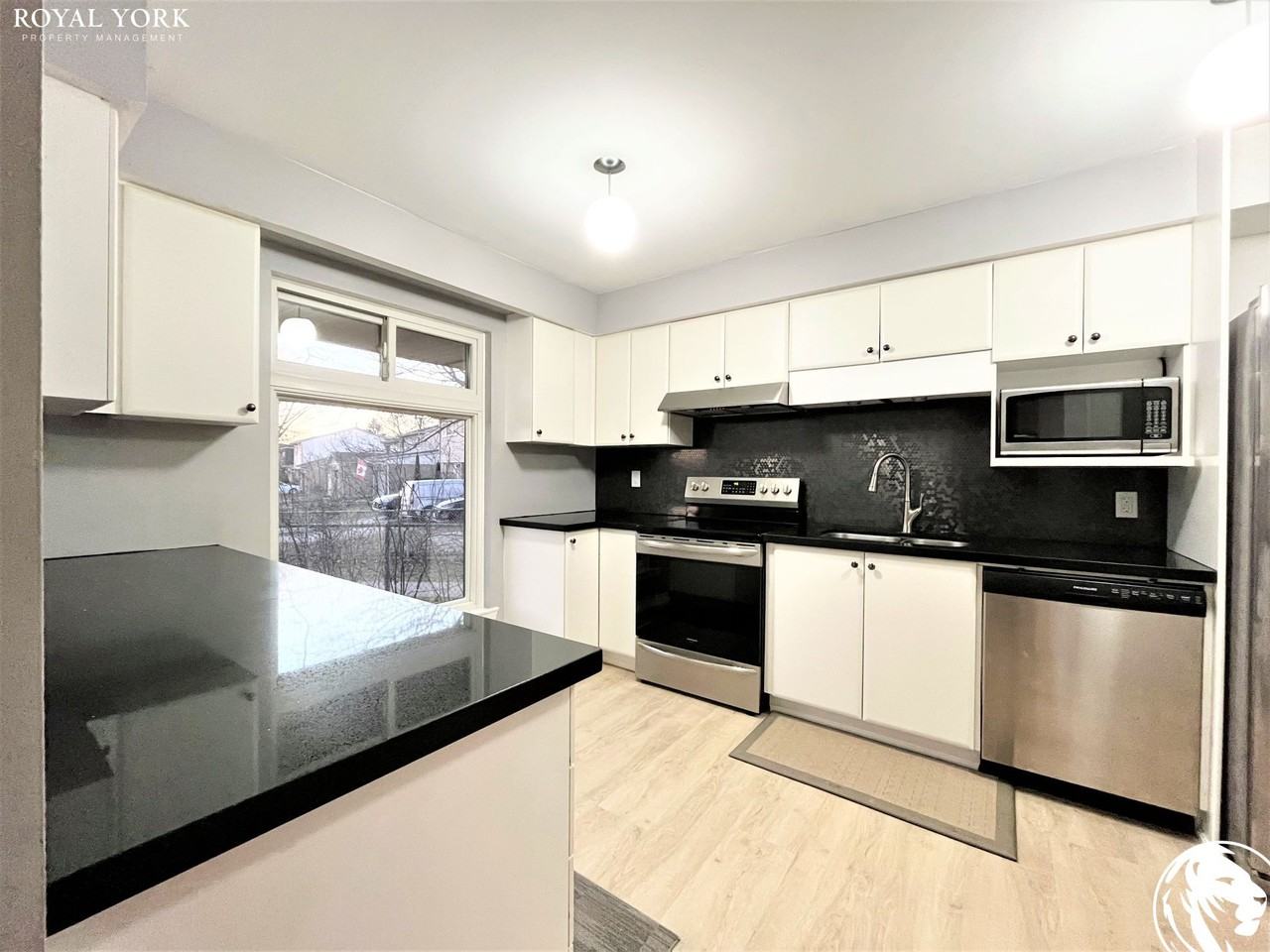 17 Harrison Crt - Photo 2 of 18