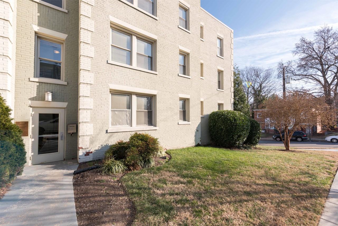 4405 1st Pl Ne #23