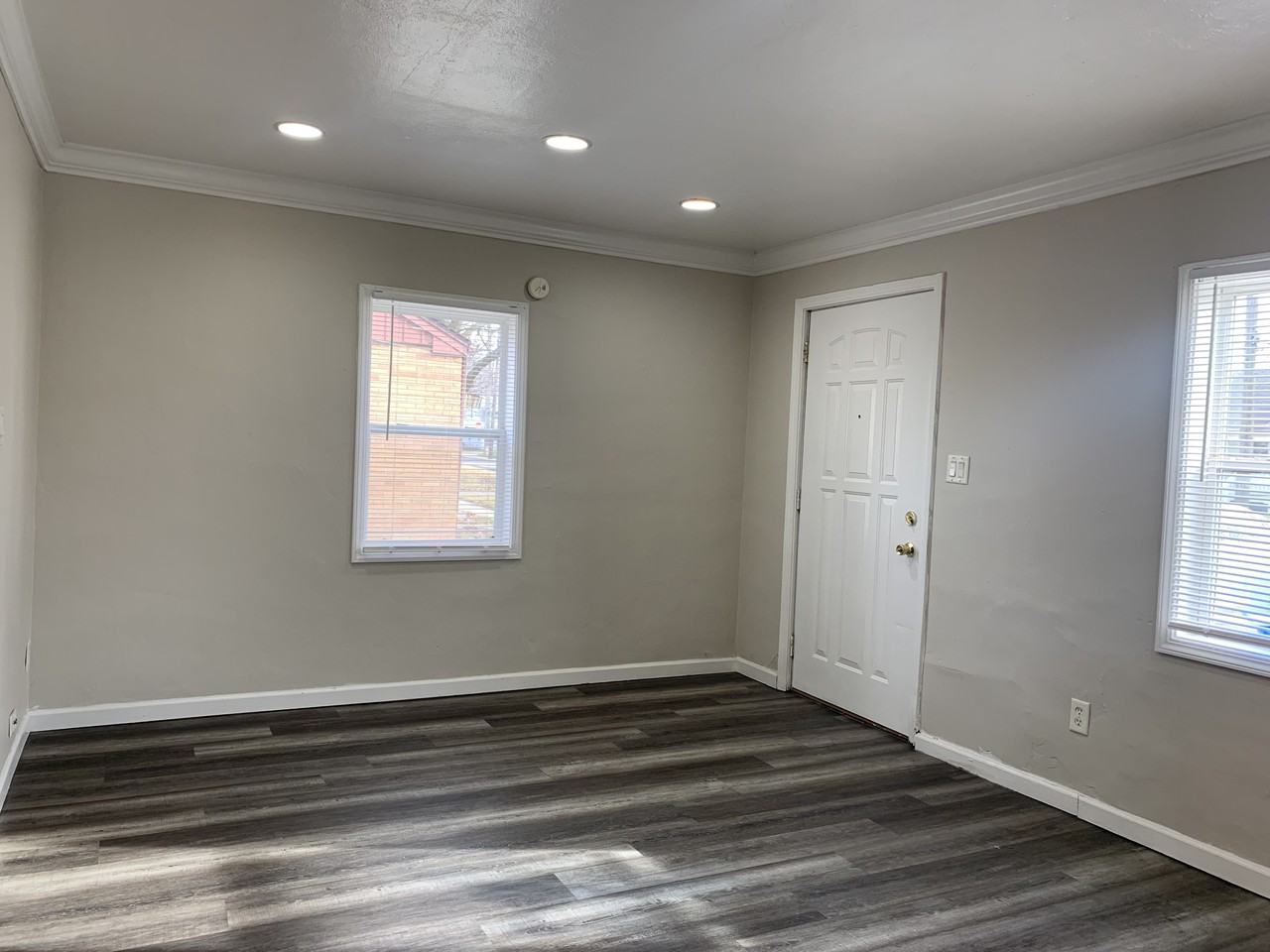 723 East Gift Avenue - Photo 7 of 21