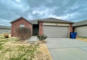 1026 N Oxford Dr - Photo 1 of 1