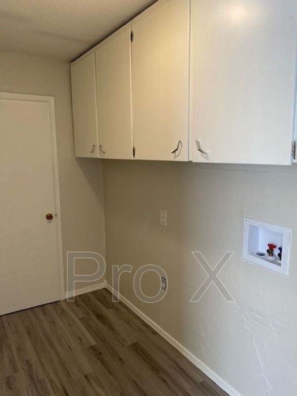 1600 W Broadway St - Photo 6 of 18