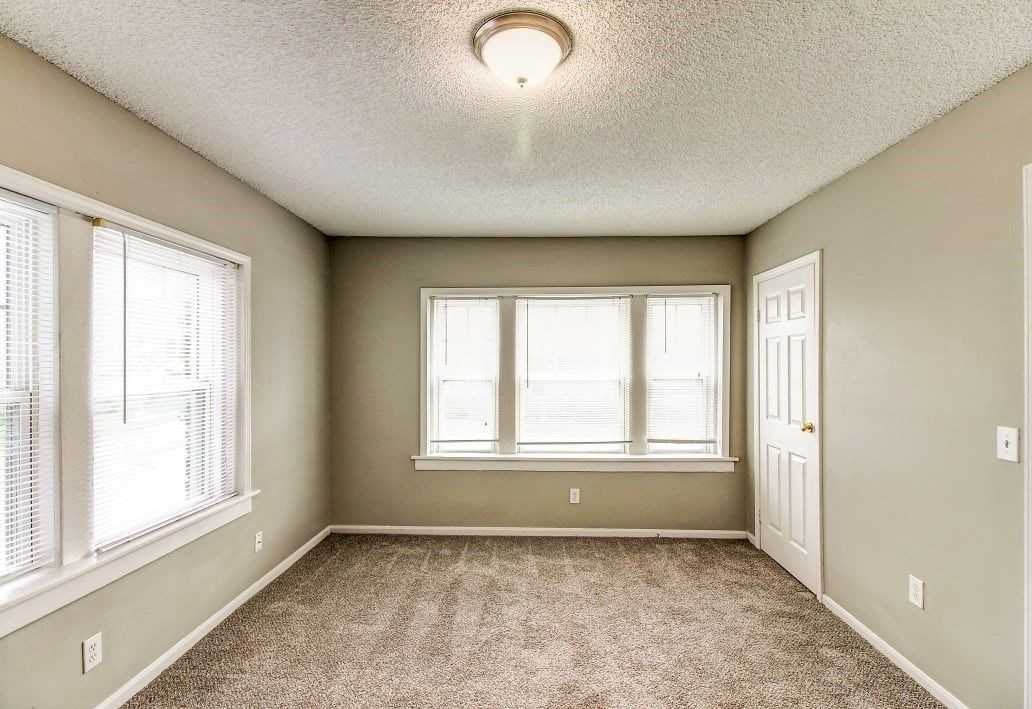 Roanoke Court Apartments - Photo 7 of 24