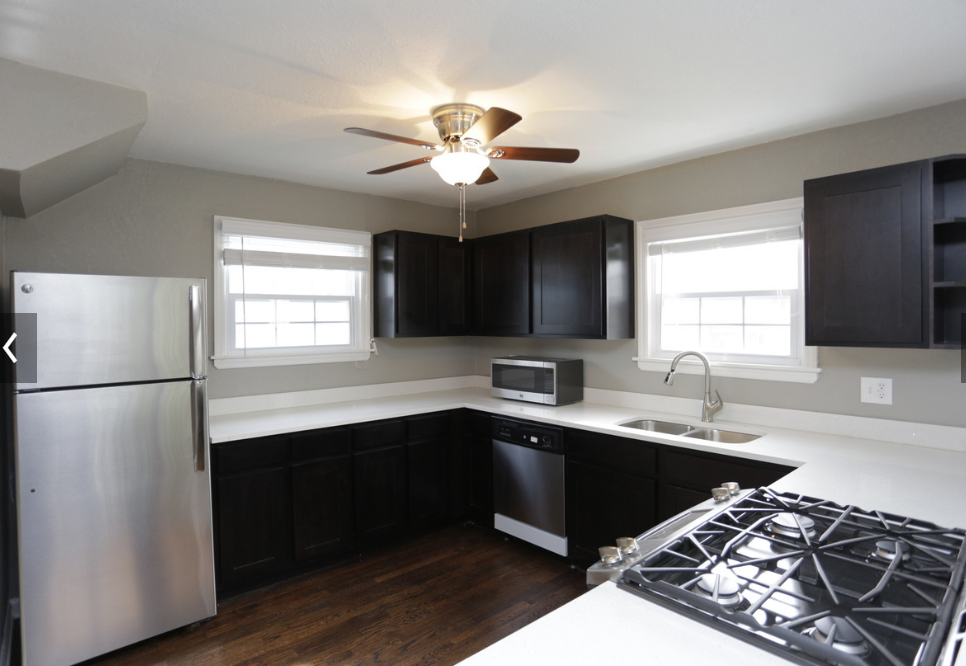 Warwick Court Townhomes - Photo 3 of 30