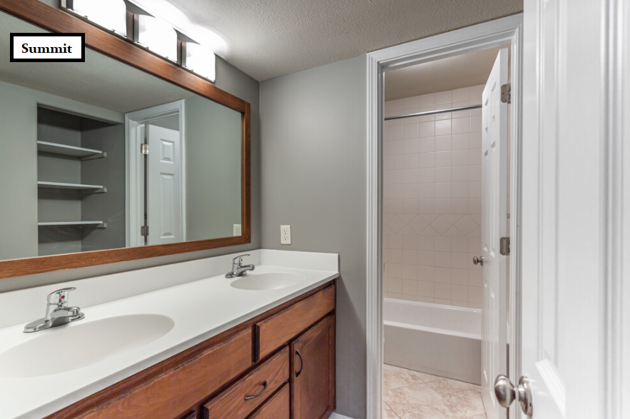 Summit Penn Place - Photo 5 of 44