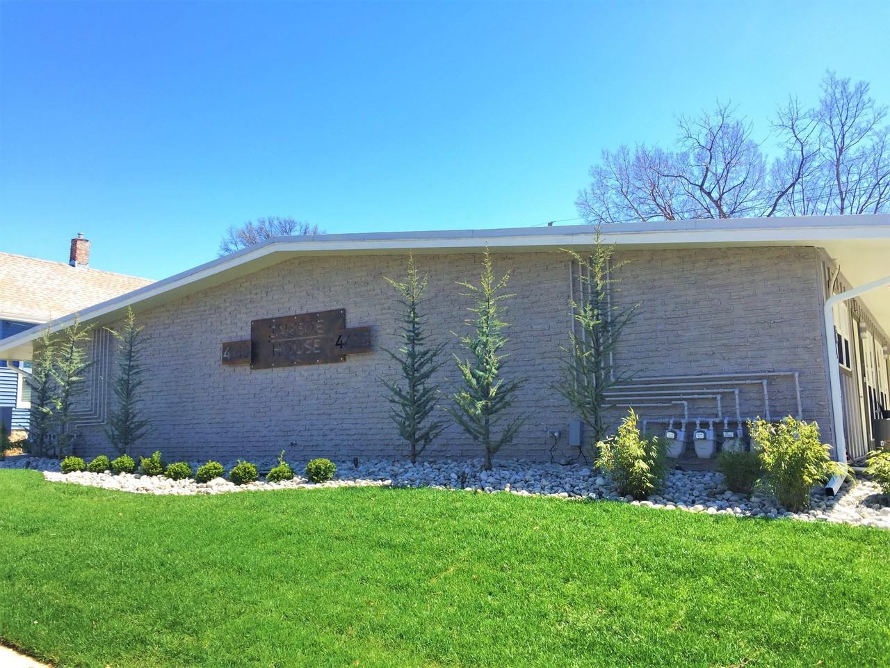 Jarboe House - Photo 2 of 15