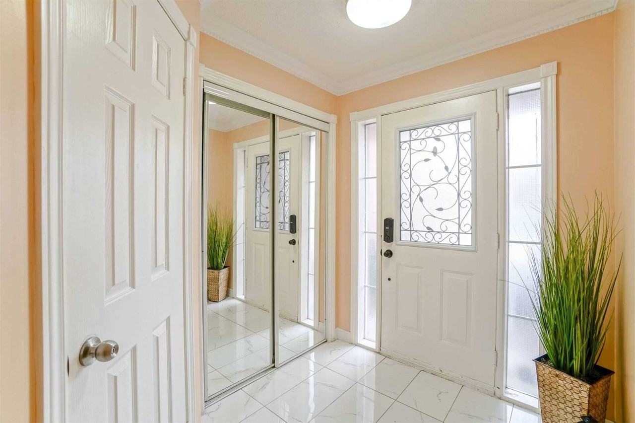 5 View Green Crescent - Photo 2 of 19