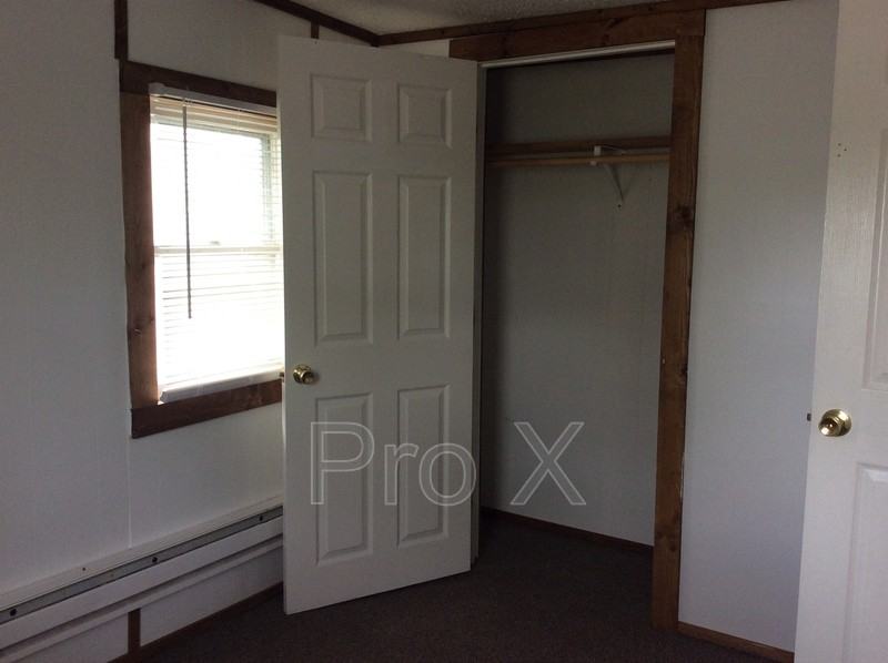 401 1/2 N Olive St - Photo 2 of 8