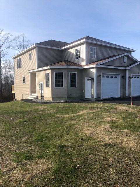 338 Lincoln St - Photo 2 of 32