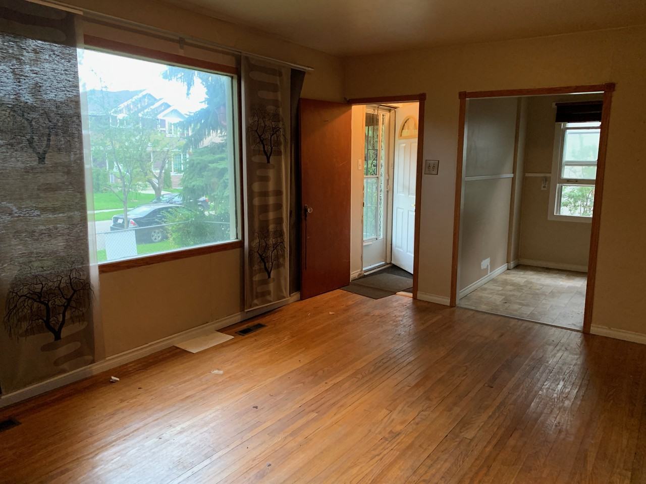 8727 78 Avenue - Photo 2 of 8