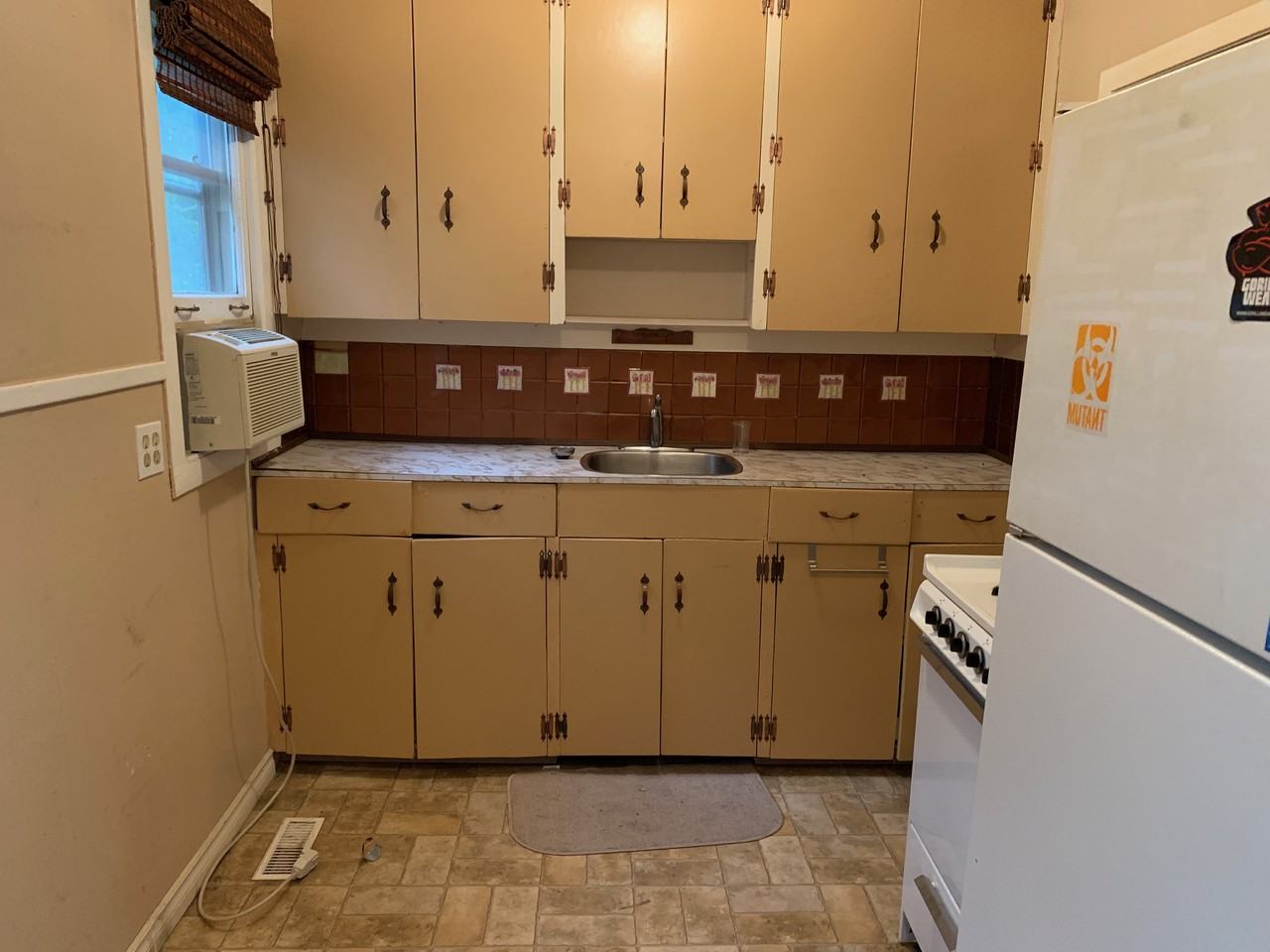 8727 78 Avenue - Photo 3 of 8