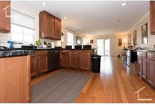 27 Winship St #8 - Photo 3 of 7