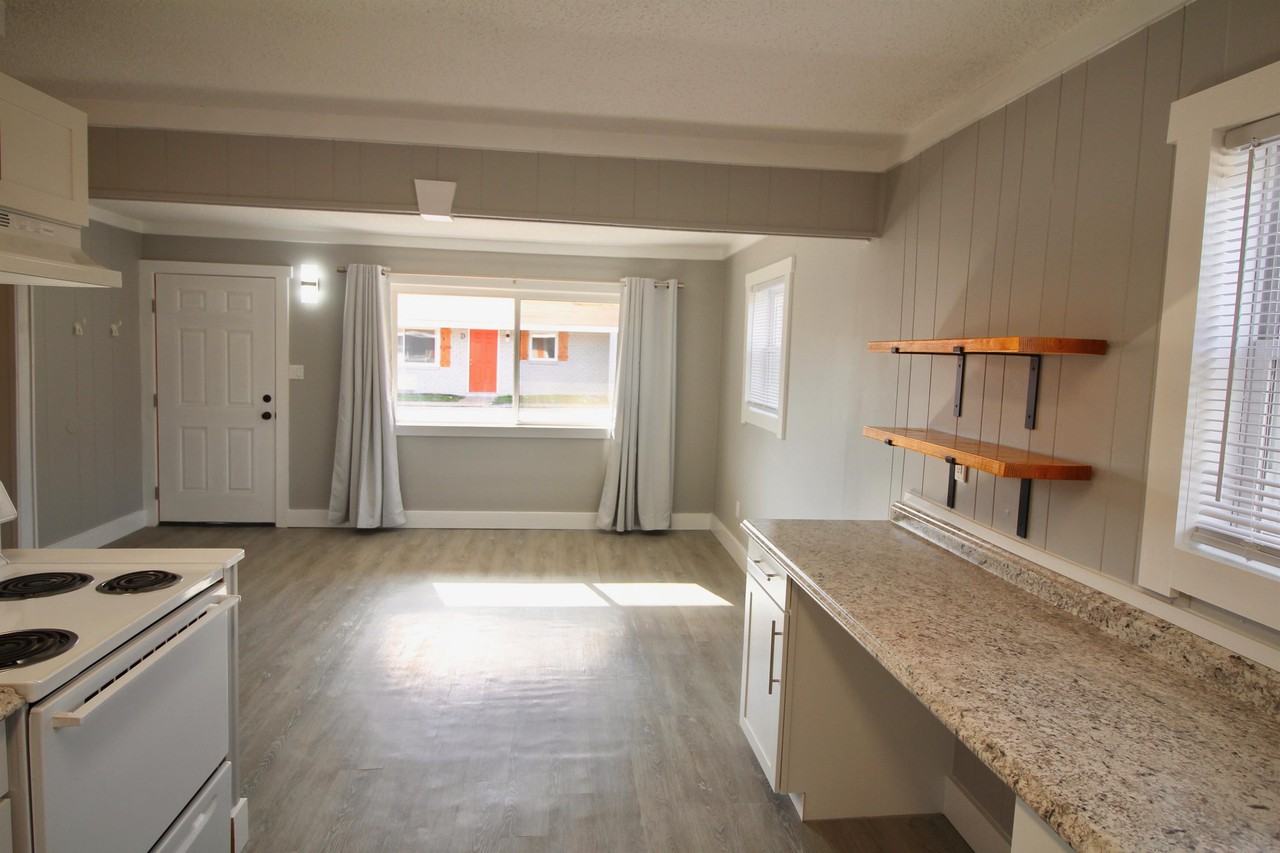 4002 Knight Rd Sw #4002B - Photo 3 of 28