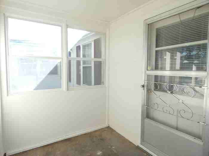 317 E 28th Ave - Photo 3 of 18