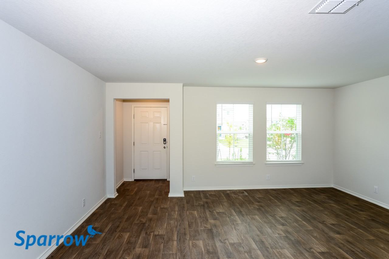 9807 Spotted Rose - Photo 3 of 15