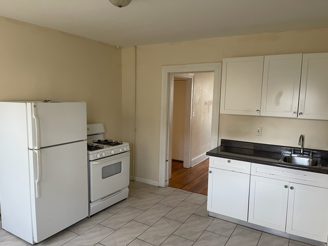 2 Baldwin St #8 - Photo 2 of 12
