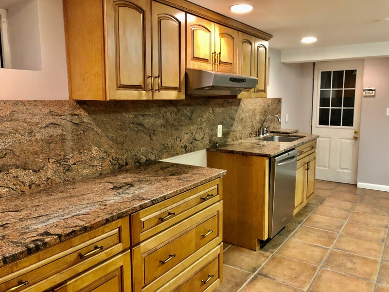 38 Little East Neck Rd S - Photo 3 of 7