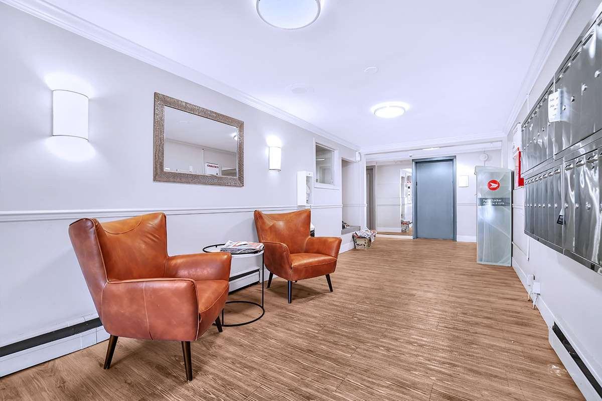 The Laurels Apartments - Photo 3 of 9