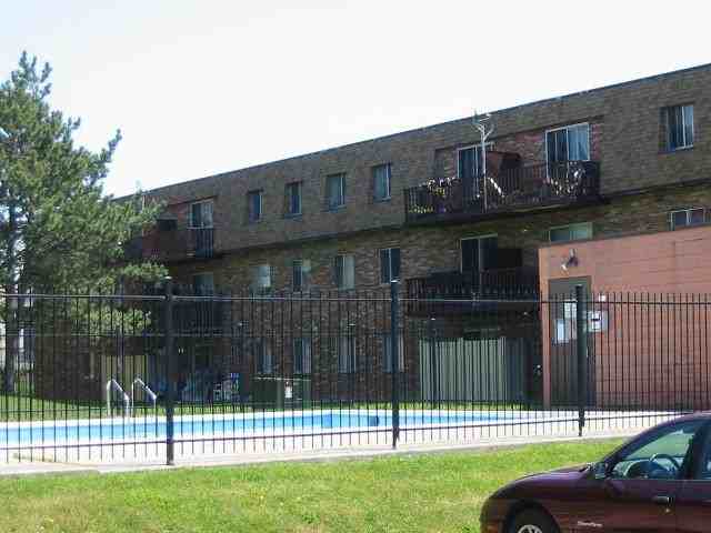 Colonial Court - Photo 3 of 9