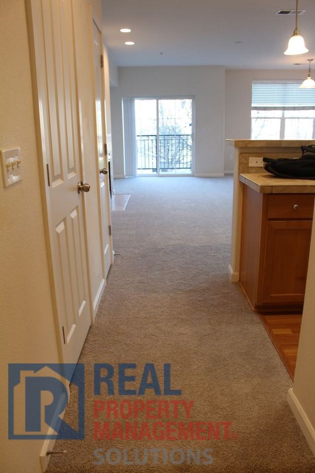 10805 Ne Red Wing Way #204 - Photo 3 of 41