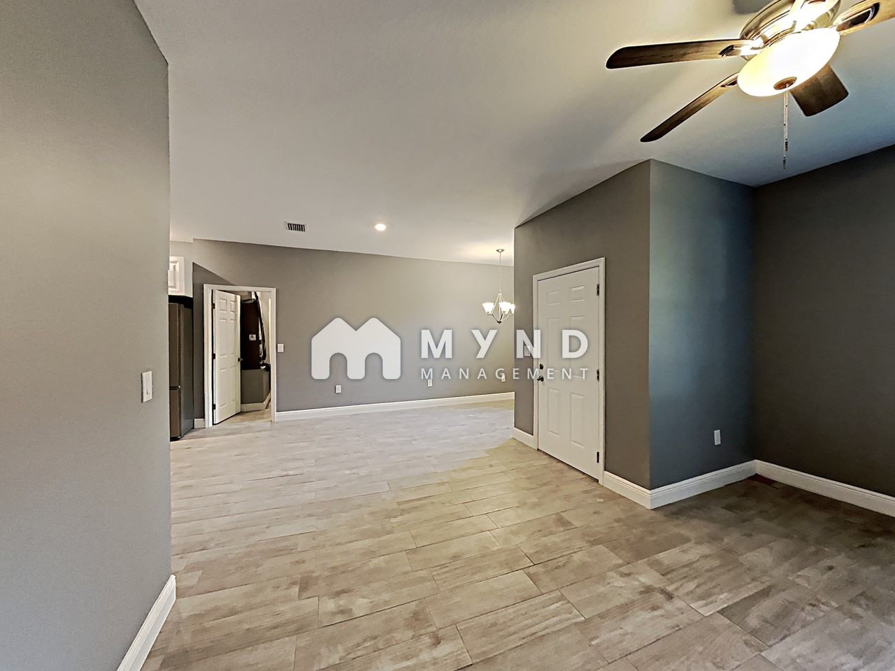 8408 N 17th St - Photo 2 of 24