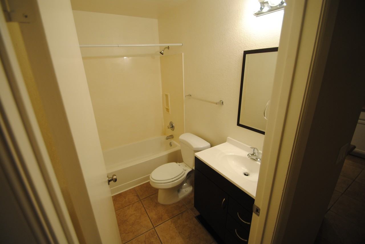 2361 E Pinto Dr - Photo 3 of 12