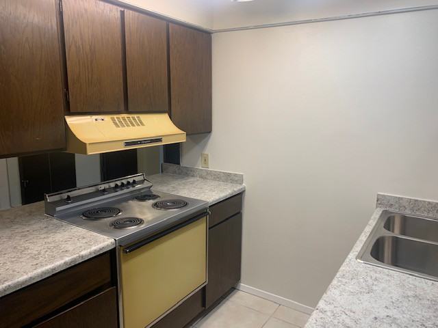 2220 E Murray Holladay Rd #409 - Photo 4 of 10