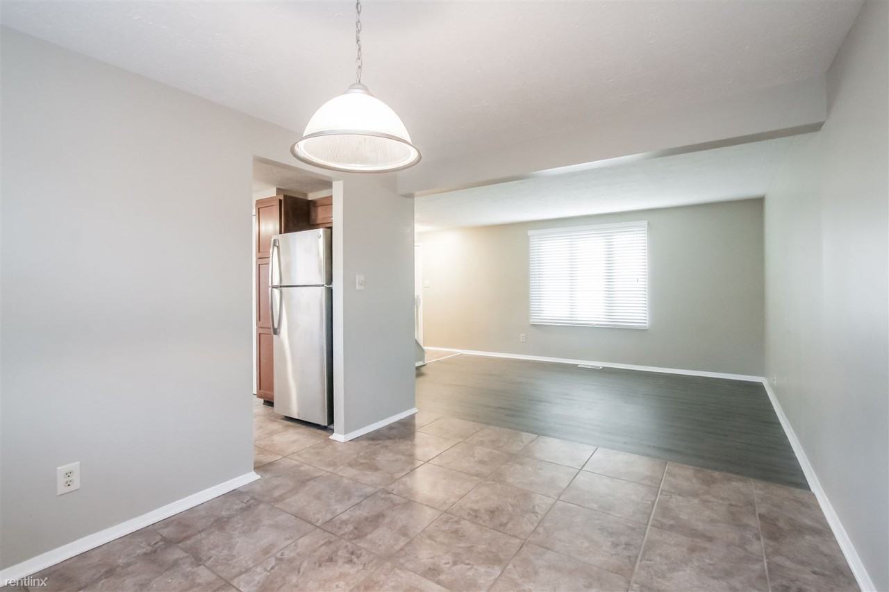 8931 Squire Ct - Photo 3 of 15