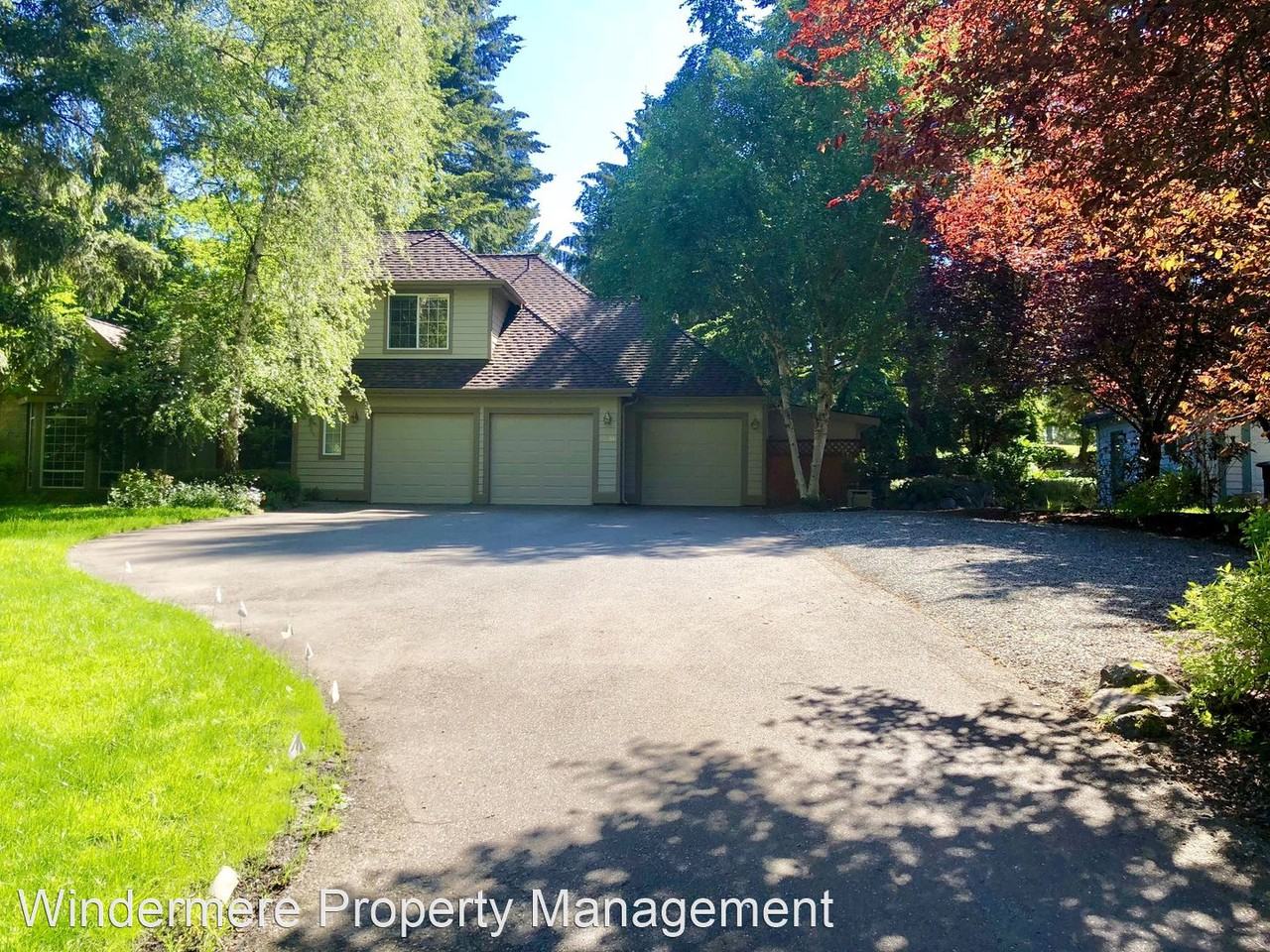 11066 Hart Ln Ne - Photo 2 of 27