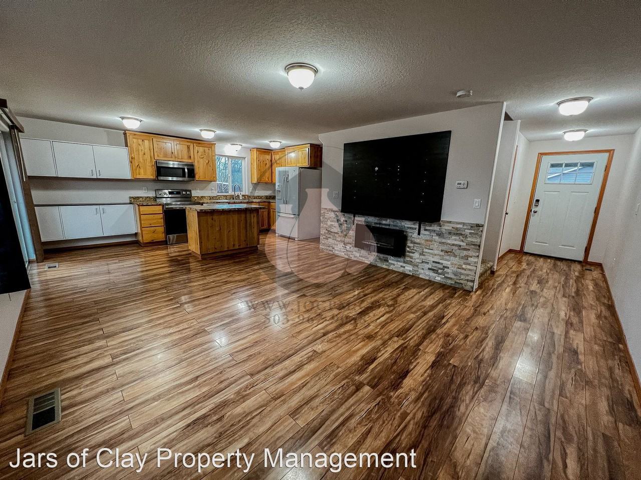 5273 Coco St Se - Photo 2 of 22