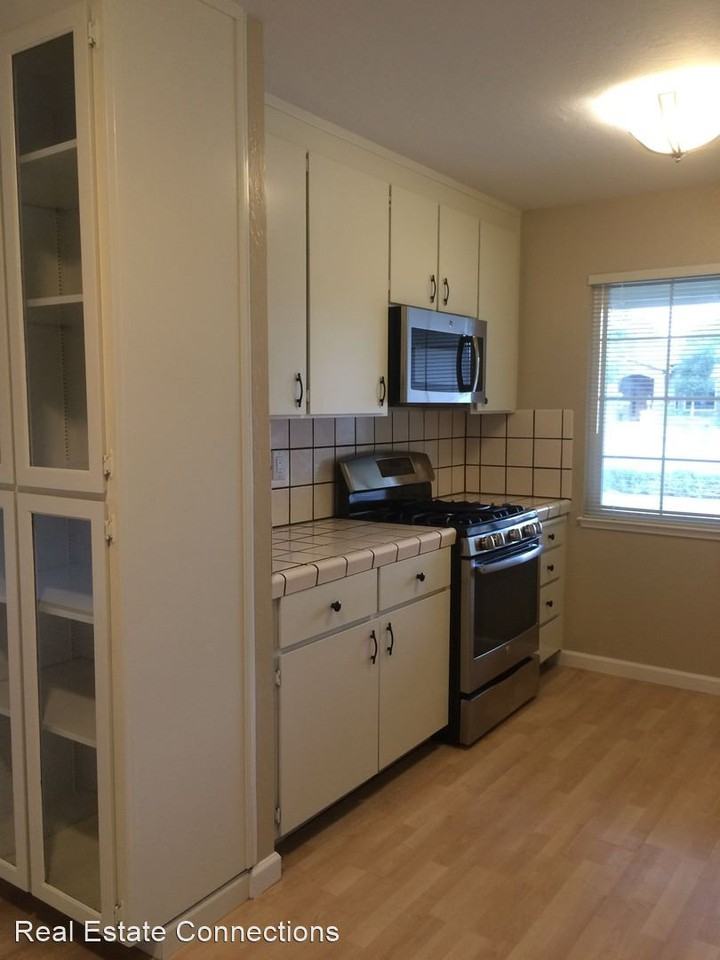 219 Arroyo Grande Way - Photo 2 of 10