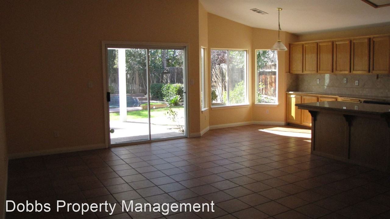 11917 Leigh River St - Photo 3 of 15