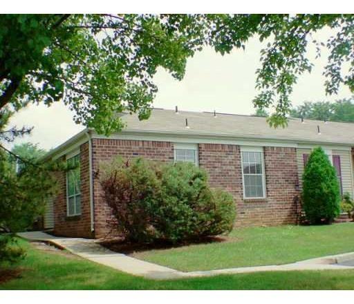 268 Bishop Ct #00 - Photo 2 of 9