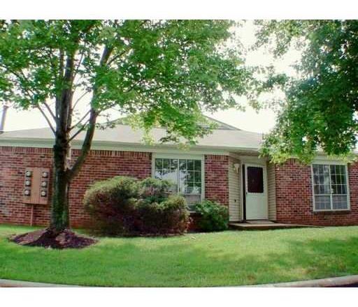 268 Bishop Ct #00 - Photo 3 of 9