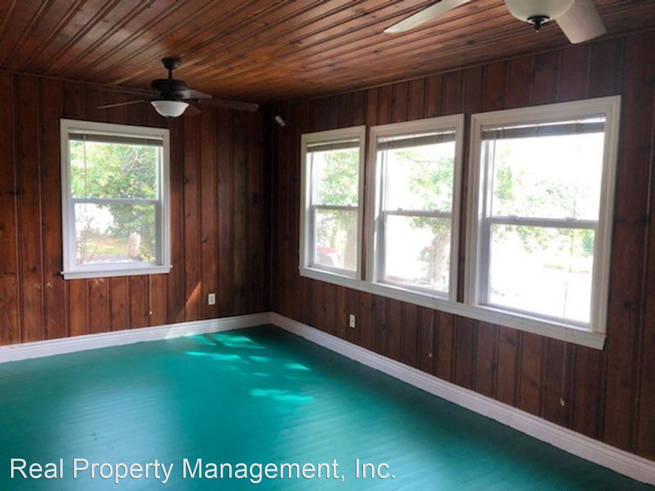 2116 East St - Photo 3 of 11