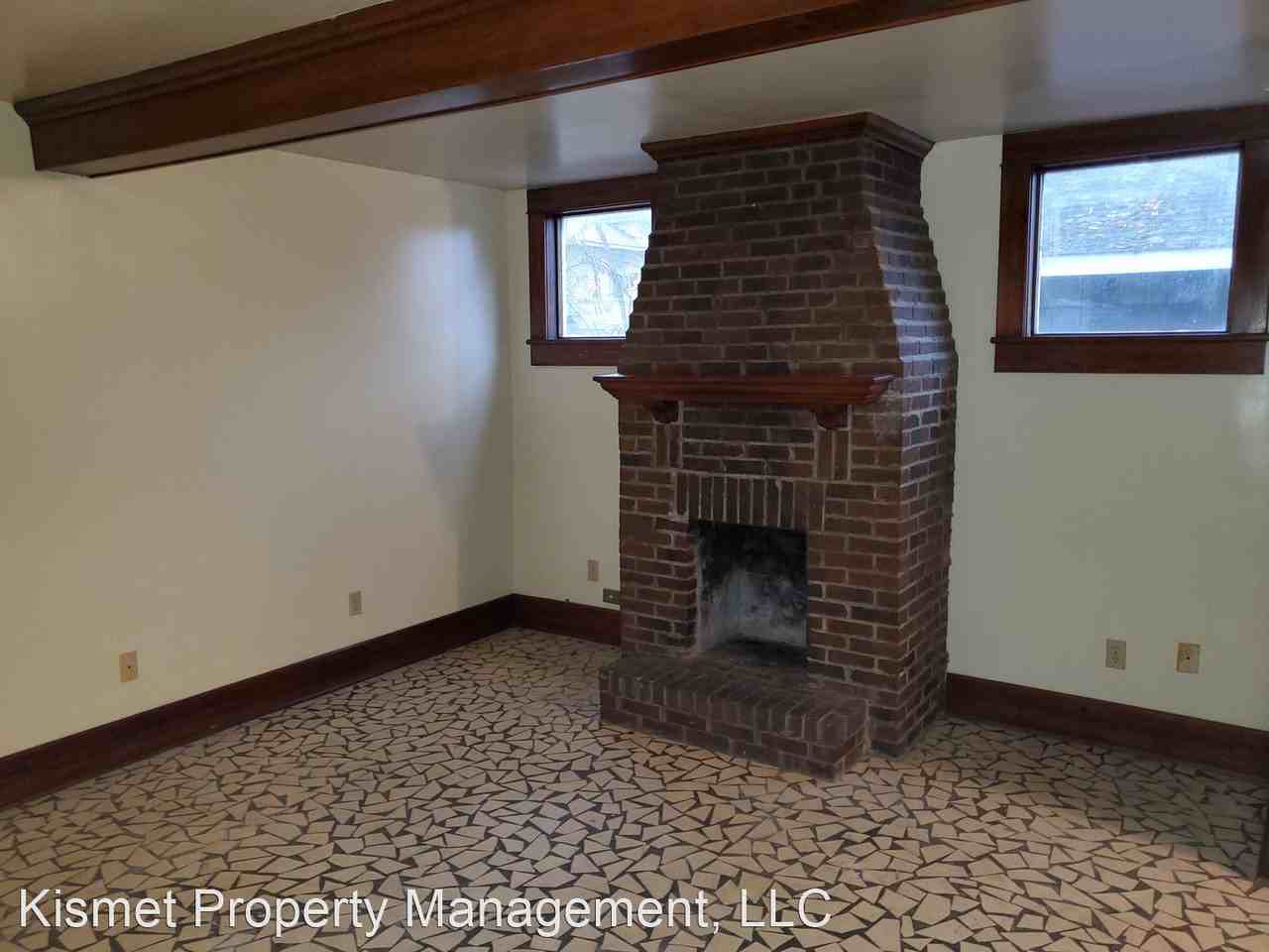 1295 Vinton Ave - Photo 2 of 5