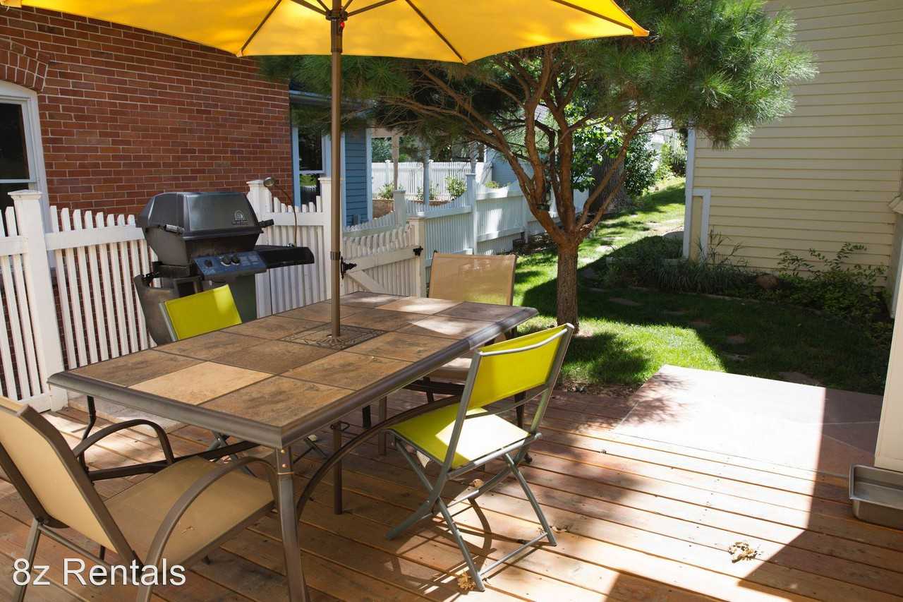 1112 Maxwell Ave - Photo 2 of 16