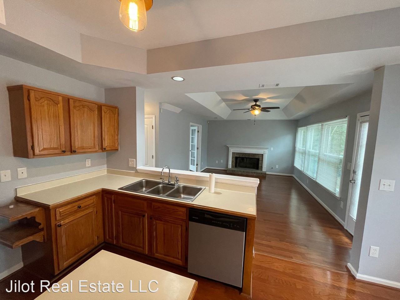 483 Mountain Oaks Pkwy - Photo 2 of 21