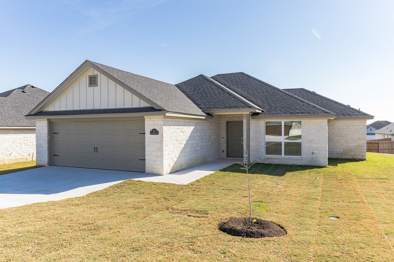 117 Mike Warner Dr - Photo 2 of 30