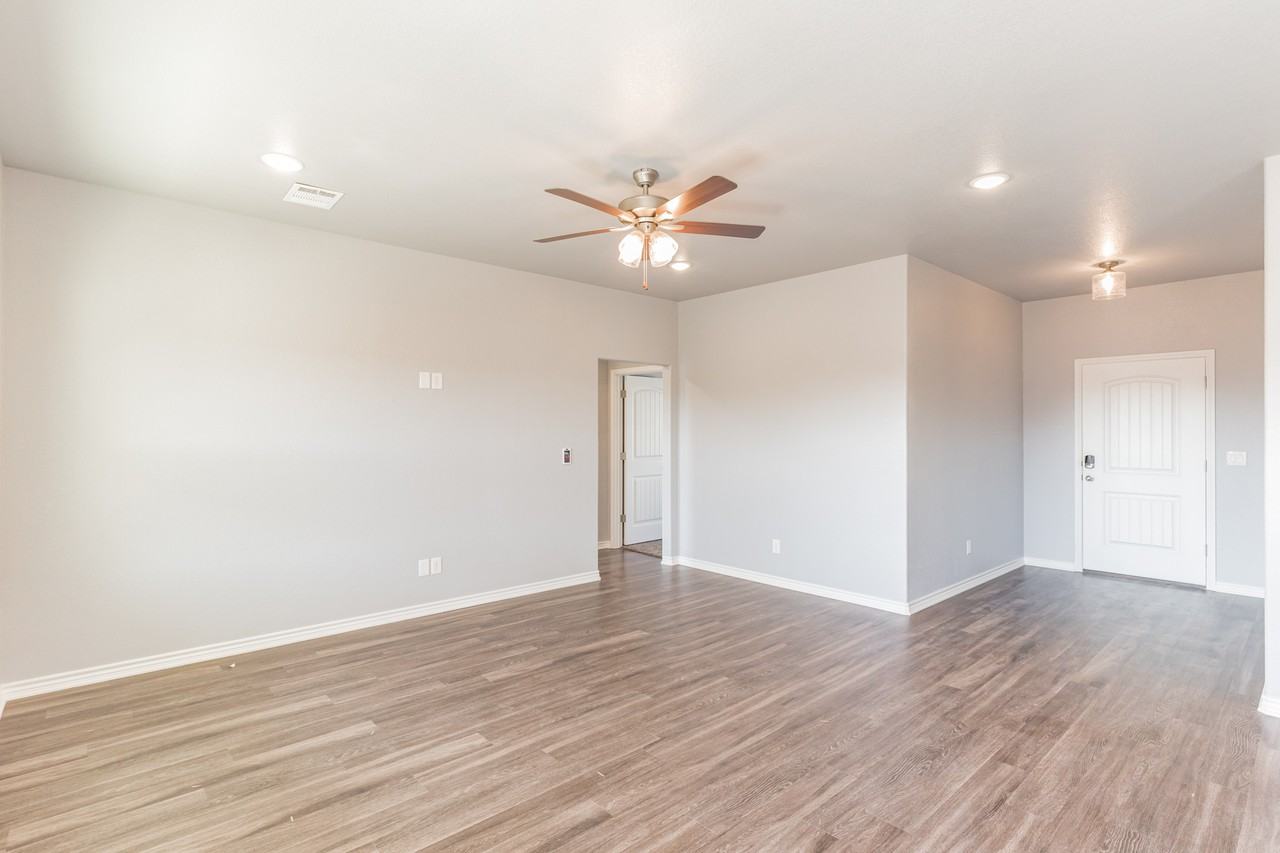 117 Mike Warner Dr - Photo 3 of 30