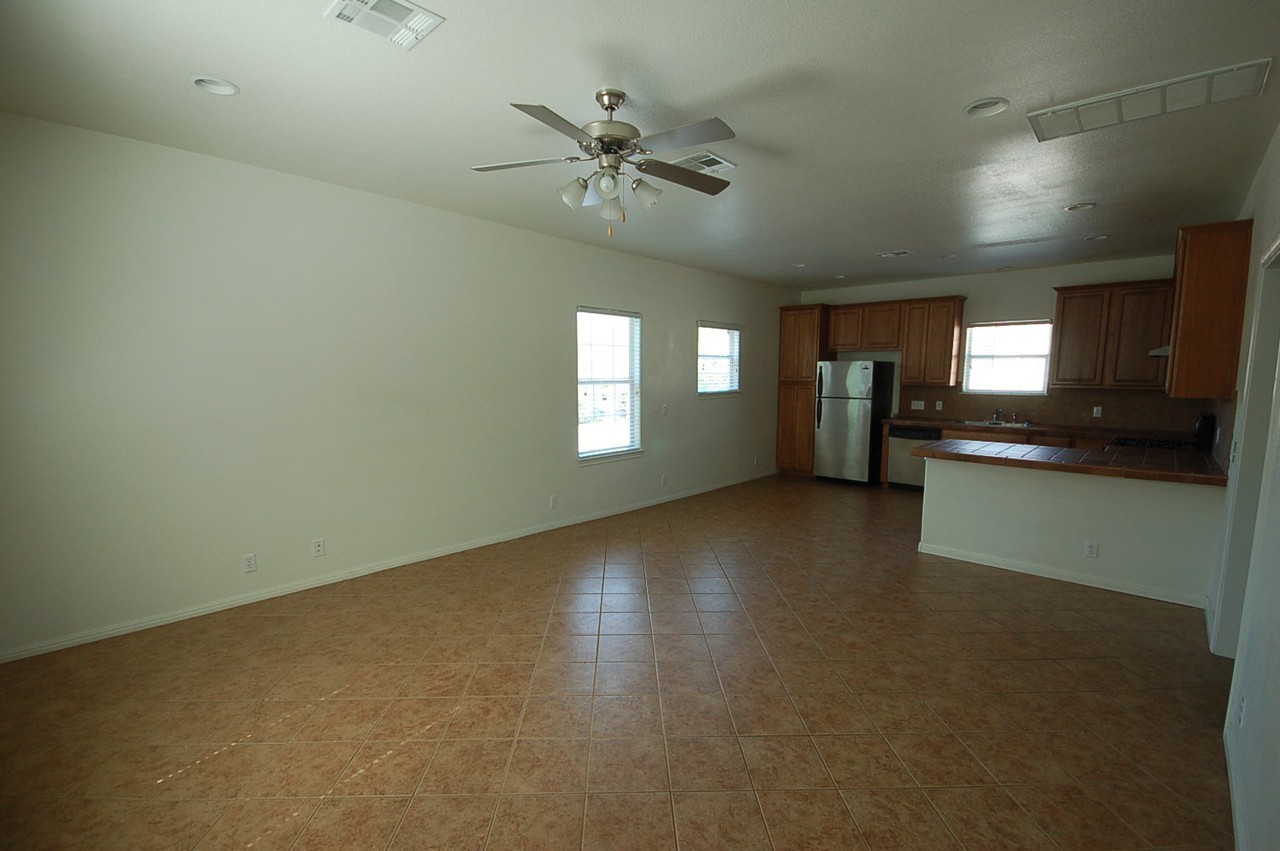 5100 Caswell Ave - Photo 2 of 10