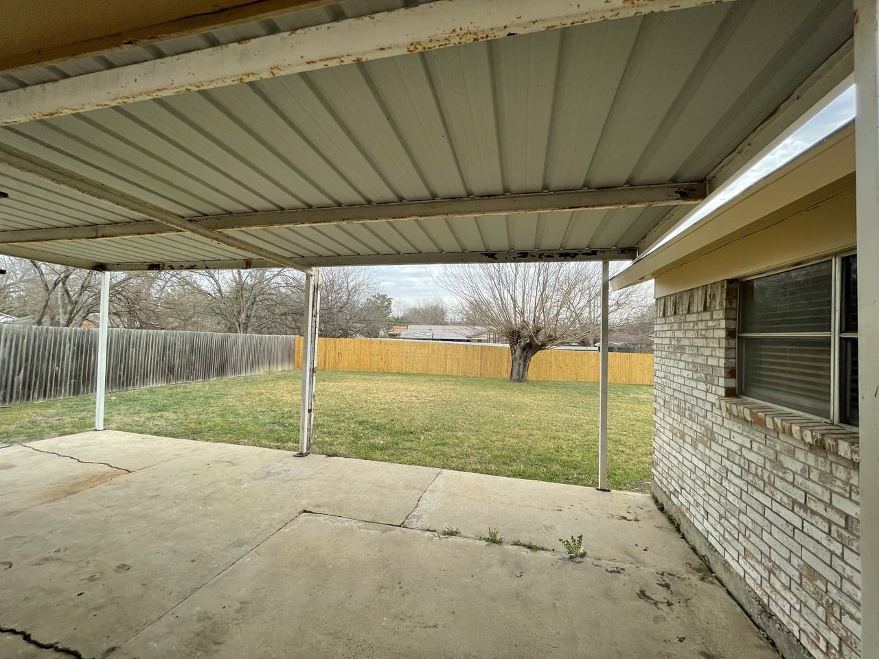 725 Ruidoso Dr - Photo 2 of 23