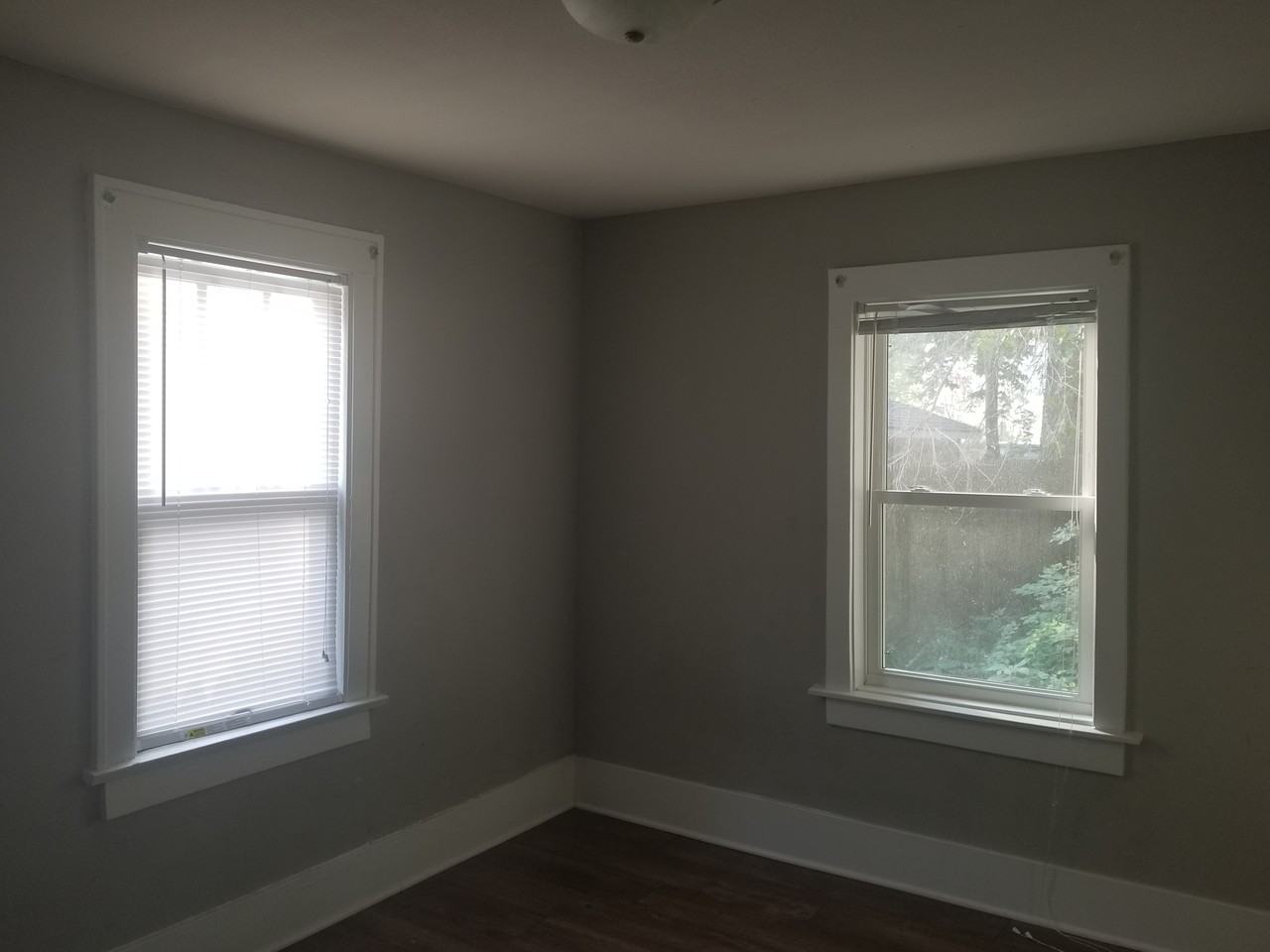 1503 E Prairie St - Photo 3 of 6