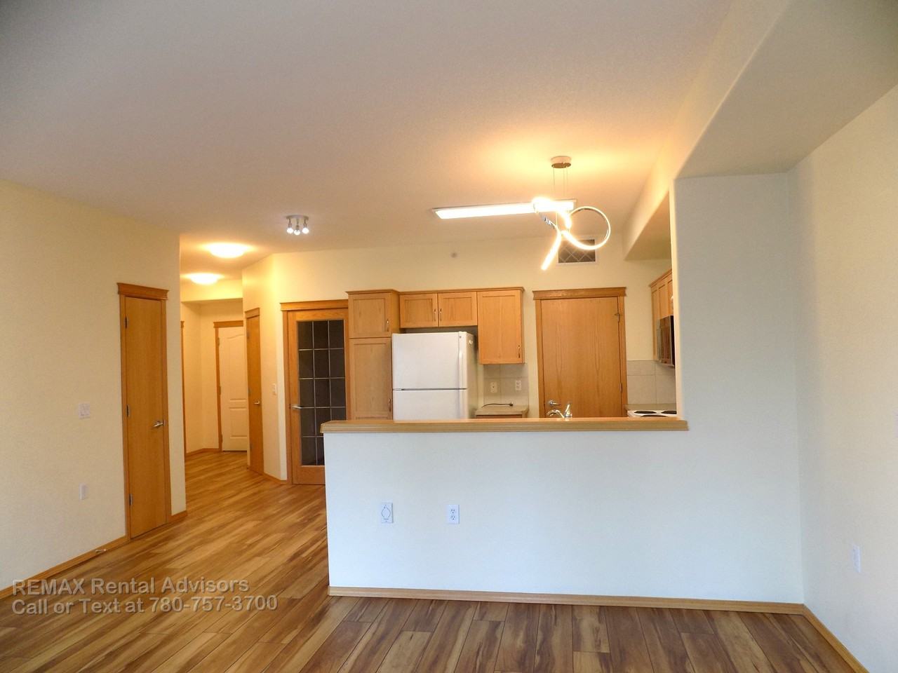 612 111 St Sw - Photo 3 of 28