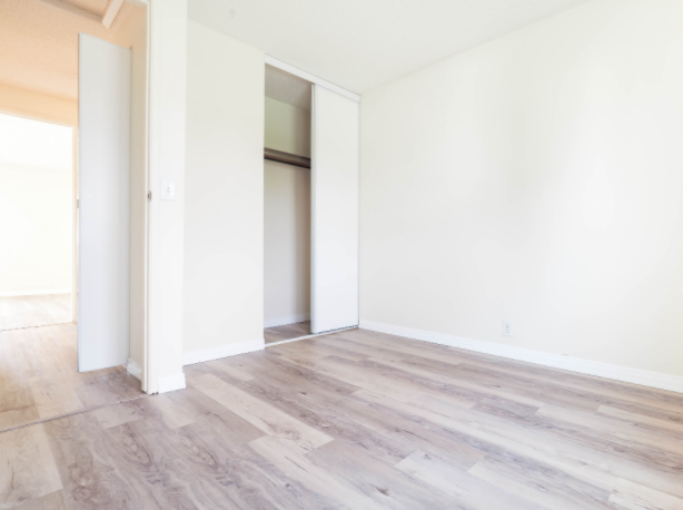 10726 24 Avenue Northwest - Photo 2 of 9