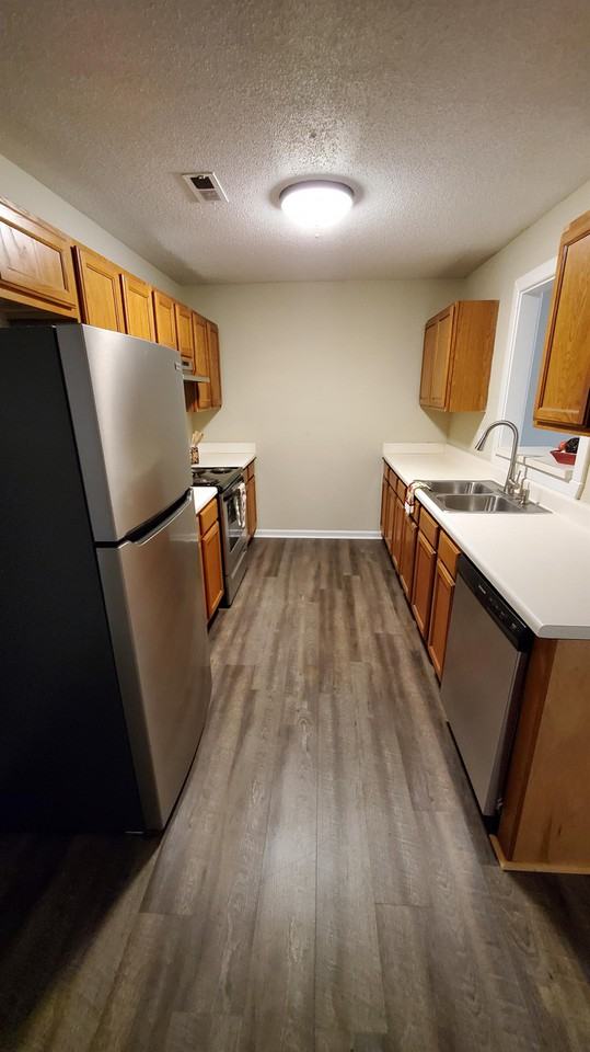 1121 Micha Way #A - Photo 3 of 47